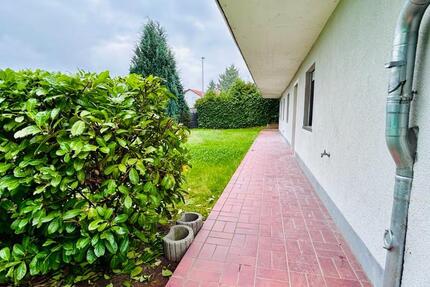 Topmoderne 4-Zimmer Terrassenwohnung mit großem Garten und traumhaftem Ausblick in bester Lage von Weilerbach - Erstbezug nach Kernsanierung 4 zimmer