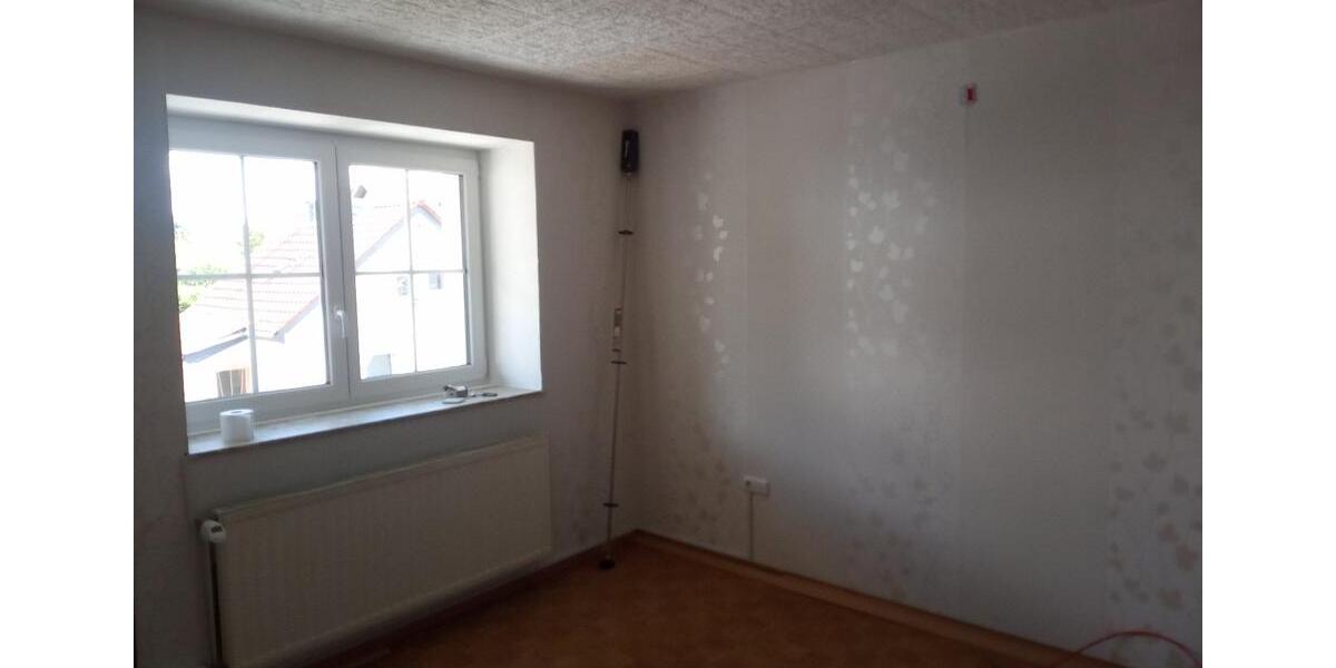 Etagenwohnung Nonnweiler - 2 Zimmer, 80 m&sup2;, 750&euro; | Angebot:24337931