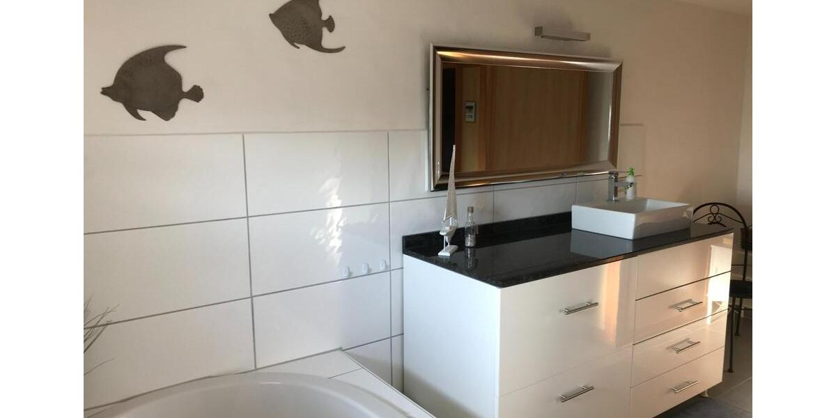 Einfamilienhaus Weddingstedt - 4 Zimmer, 100 m&sup2;, 1.450&euro; | Angebot:22931471