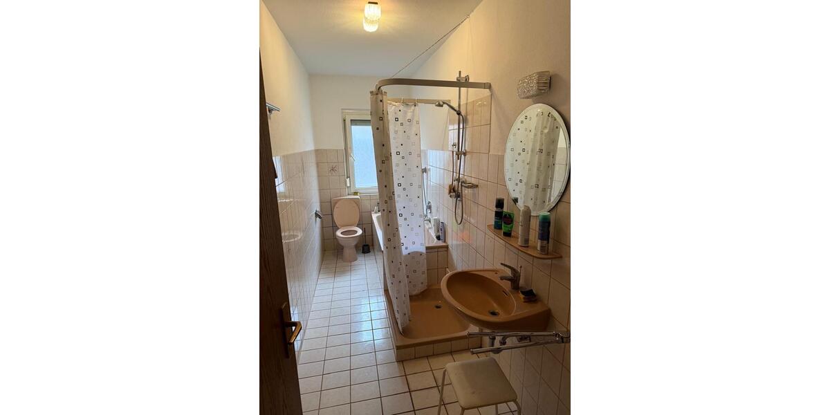 Etagenwohnung Neuried - 4 Zimmer, 70 m&sup2;, 330&euro; | Angebot:24625486