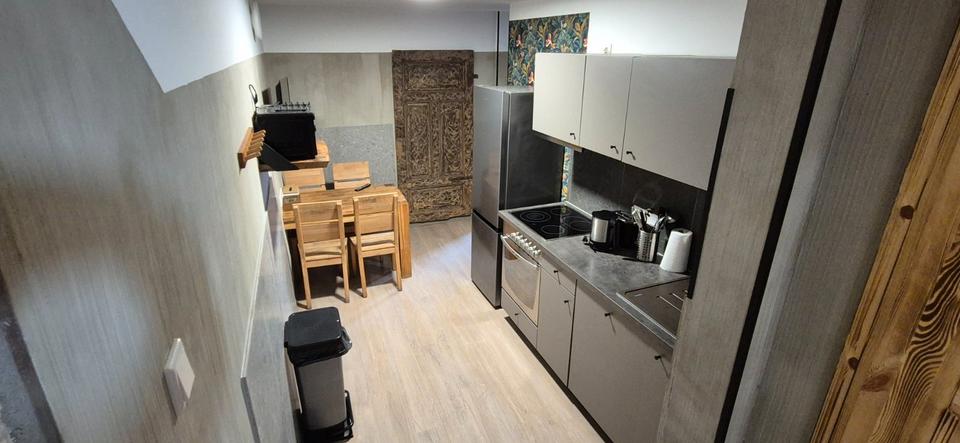 Wohnen auf Zeit Bielefeld Heepen - 11 Zimmer, 15 m&sup2;, 20&euro; | Angebot:26019216