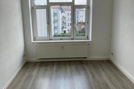 Wohnung Riesa - 3 Zimmer, 73 m&sup2;, 437&euro; | Angebot:25646457