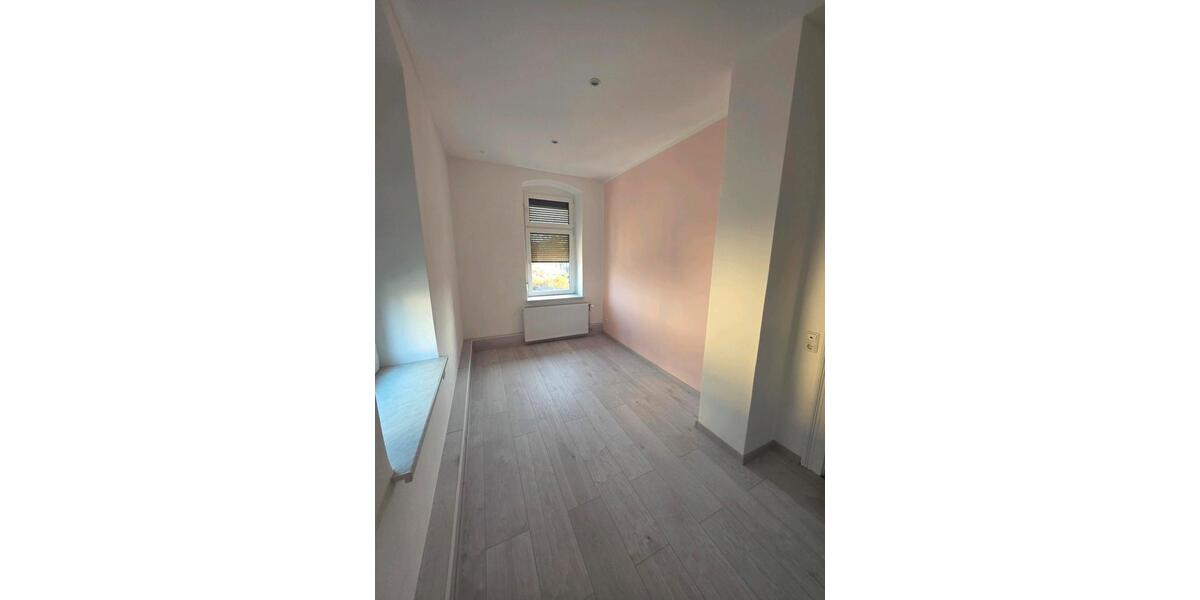 Etagenwohnung Großenhain - 4 Zimmer, 128 m&sup2;, 1.270&euro; | Angebot:26455403