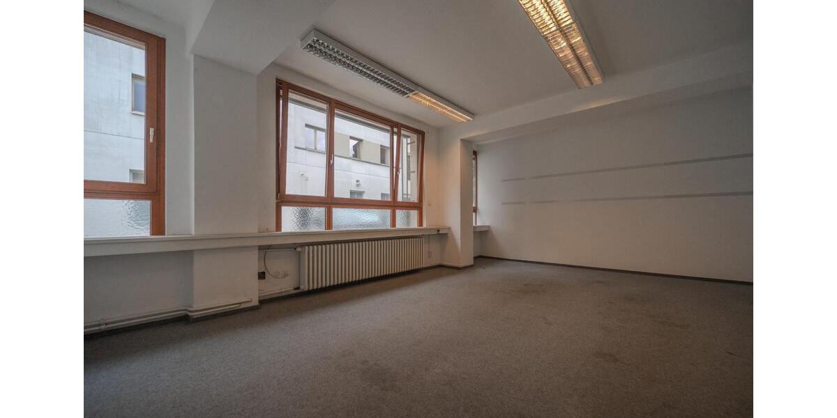 Solitärbüro im Herzen Heidelbergs – flexibel gestaltbar, provisionsfrei - nur bei realunis zimmer