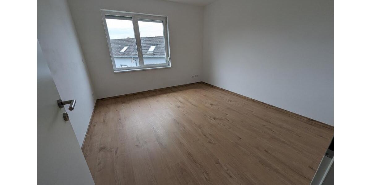Reihenhaus Delitzsch - 4 Zimmer, 120 m&sup2;, 1.399&euro; | Angebot:25501585