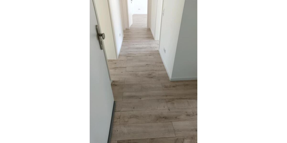 Hochparterre Lüdenscheid - 3 Zimmer, 80 m&sup2;, 800&euro; | Angebot:26561730