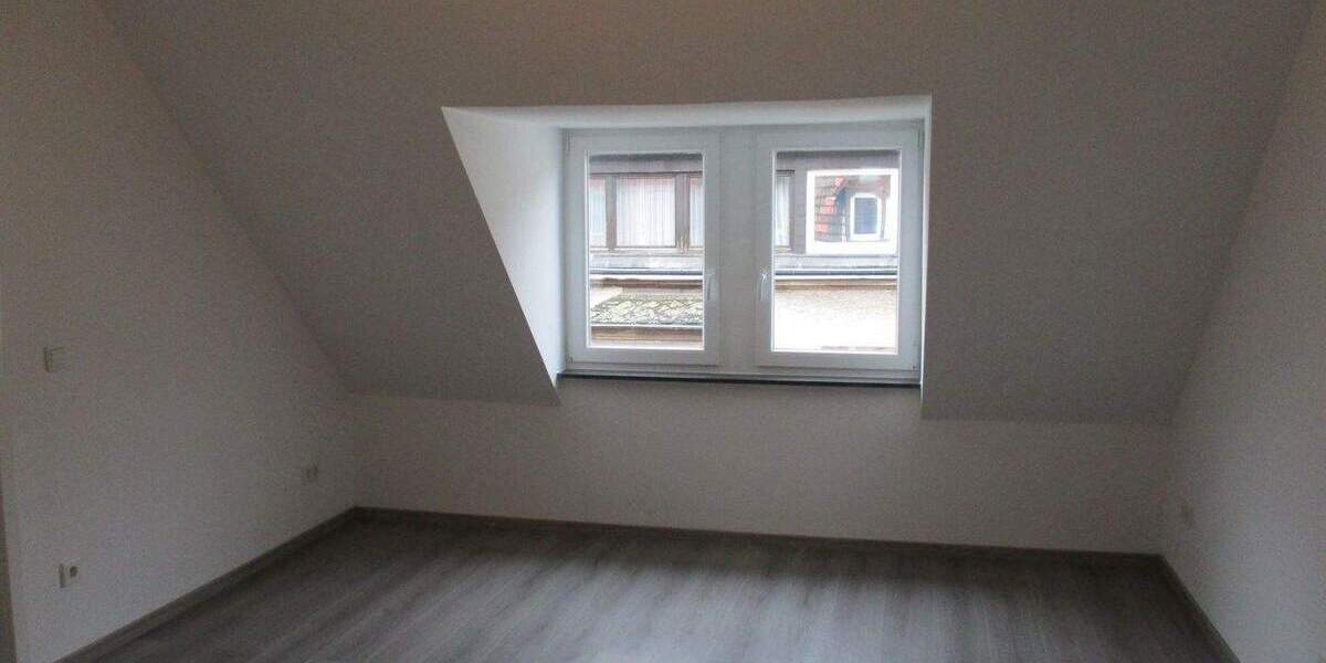 Etagenwohnung Saarbrücken Alt-Saarbrücken - 3 Zimmer, 80 m&sup2;, 685&euro; | Angebot:24520394