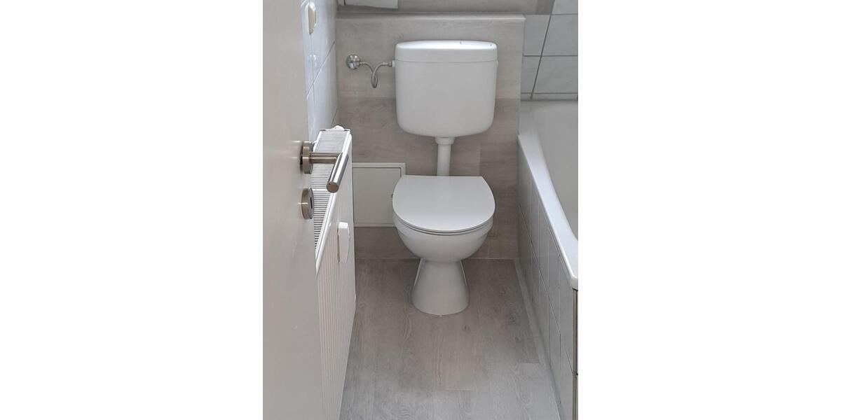 Dachgeschoßwohnung Neukieritzsch - 3 Zimmer, 46 m&sup2;, 360&euro; | Angebot:25305136