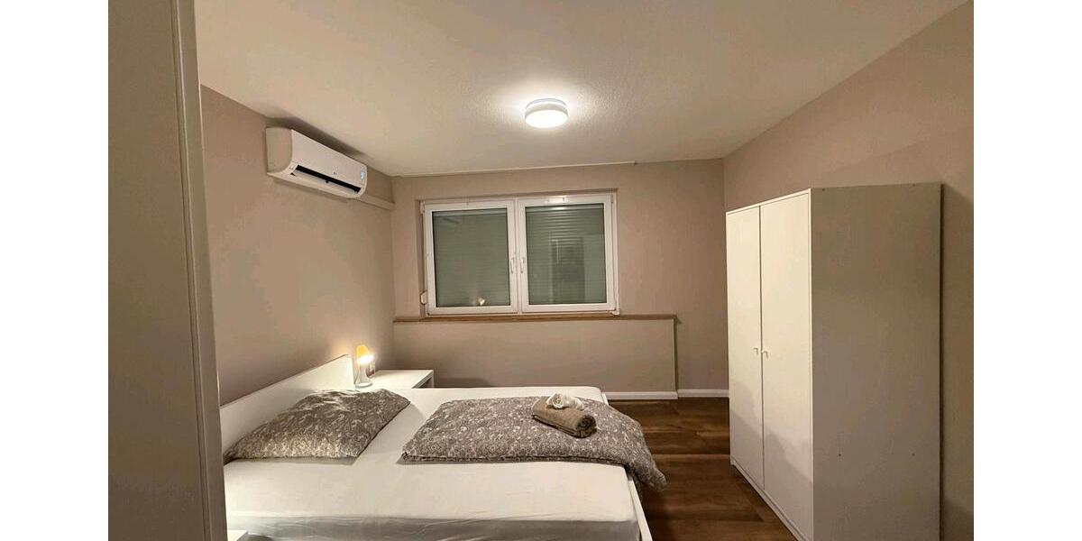 Etagenwohnung Sonnenbühl - 6 Zimmer, 140 m&sup2;, 1.890&euro; | Angebot:26381356