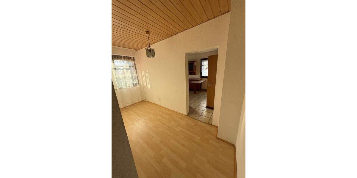Etagenwohnung Nürnberg Zerzabelshof - 5 Zimmer, 110 m&sup2;, 1.650&euro; | Angebot:24606790