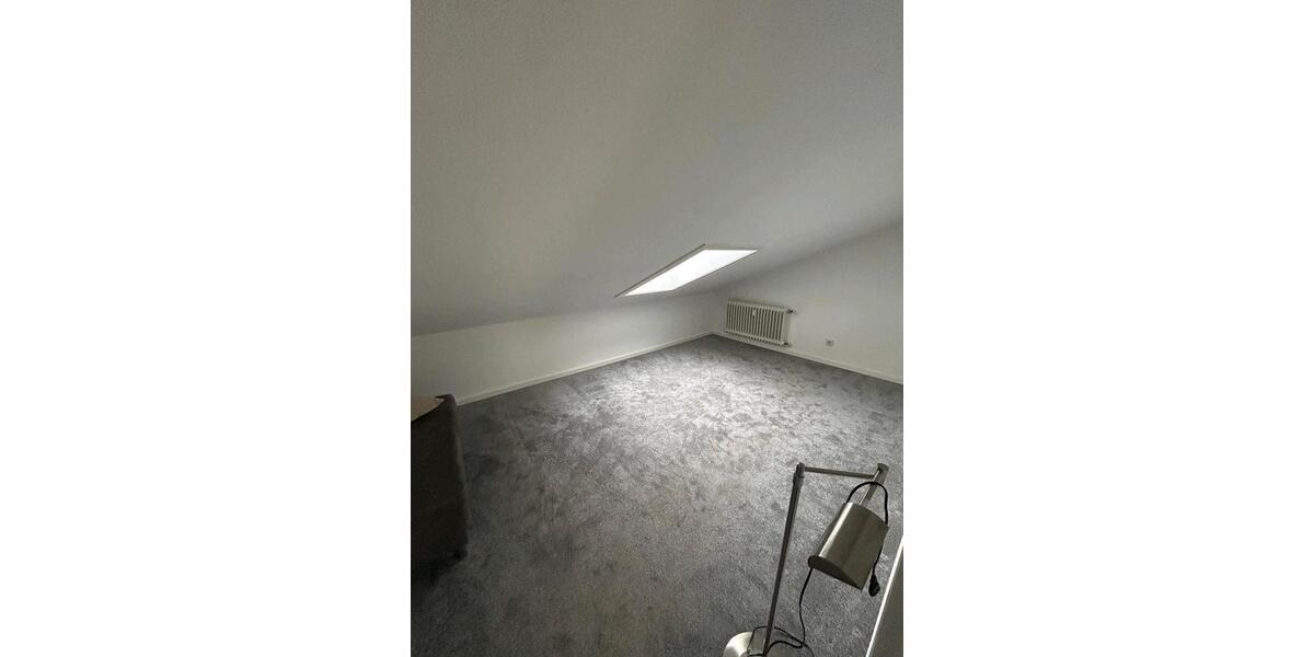 Dachgeschoßwohnung Willingen (Upland) - 2.5 Zimmer, 60 m&sup2;, 600&euro; | Angebot:25297857