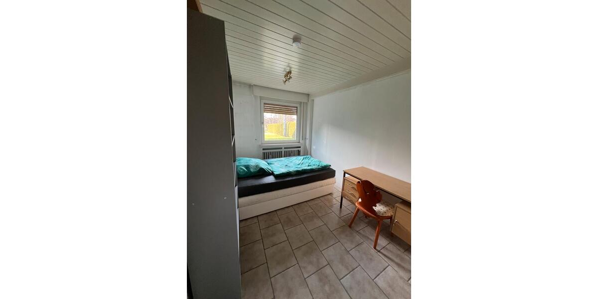 Wohnen auf Zeit Langenfeld (Rheinland) - 4 Zimmer, 150 m&sup2;, 500&euro; | Angebot:23778951