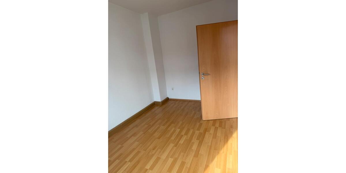 Etagenwohnung Eisenach - 1 Zimmer, 60 m&sup2;, 400&euro; | Angebot:26457855