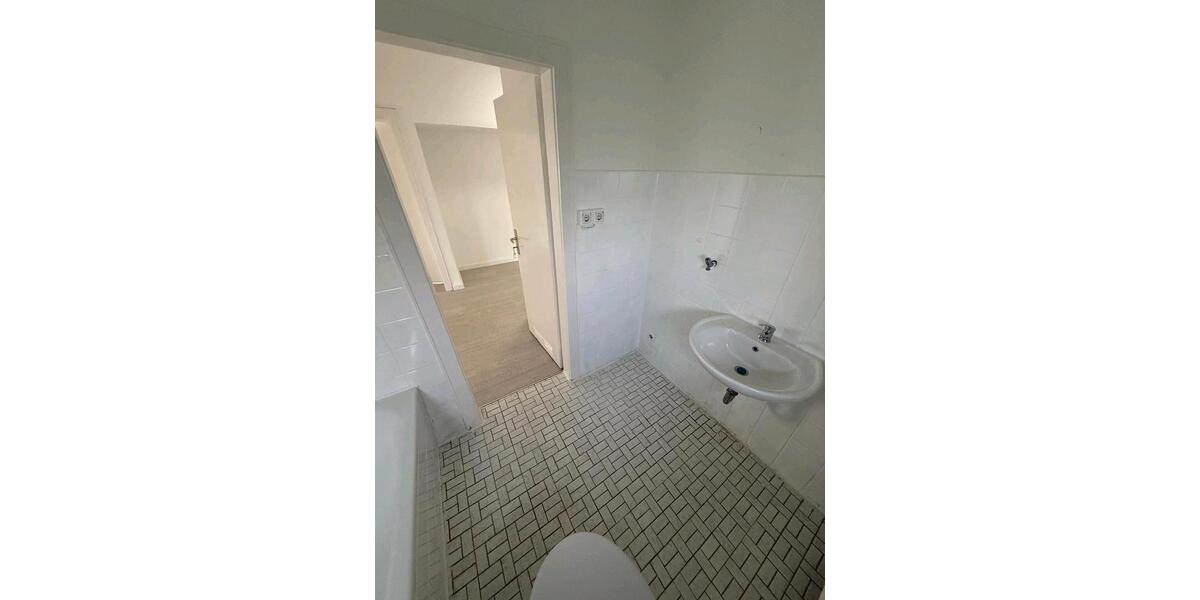 Etagenwohnung Hannover Buchholz-Kleefeld - 4 Zimmer, 100 m&sup2;, 1.600&euro; | Angebot:25962436