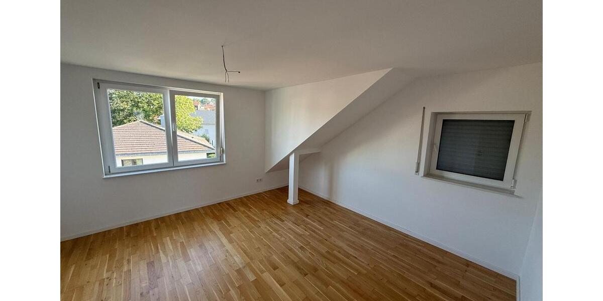 Dachgeschoßwohnung Auenwald - 3 Zimmer, 70 m&sup2;, 950&euro; | Angebot:24787211