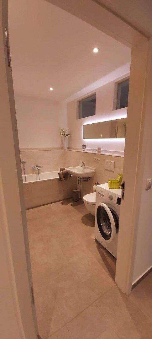 3 Zi. Möblierte Wohnung,private Sauna,TG,Wallbox, direkt an der Spree in BerlinKöpenick 3 zimmer