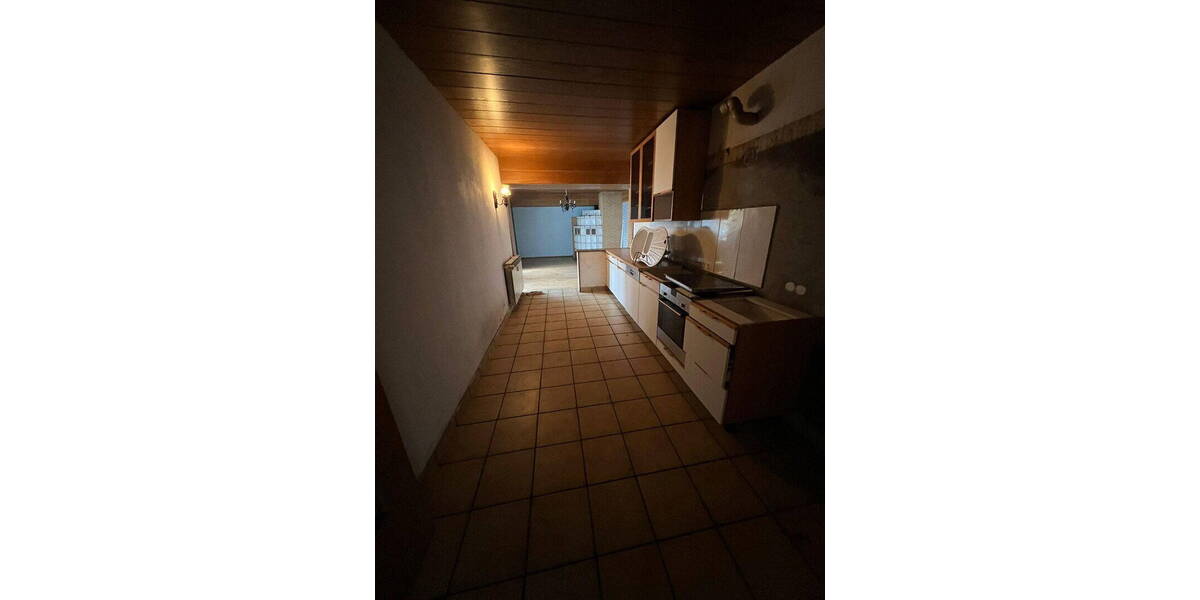 Etagenwohnung Obernkirchen - 6 Zimmer, 168 m&sup2;, 1.200&euro; | Angebot:26740854