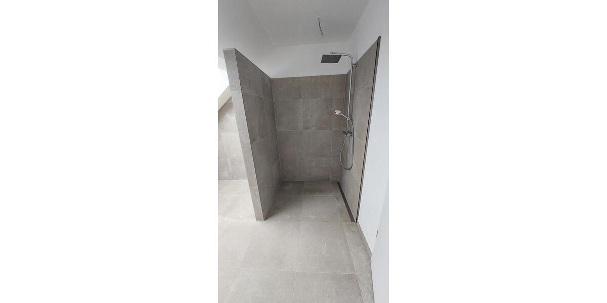 Dachgeschoßwohnung Schöllkrippen - 3 Zimmer, 104 m&sup2;, 1.270&euro; | Angebot:24827415