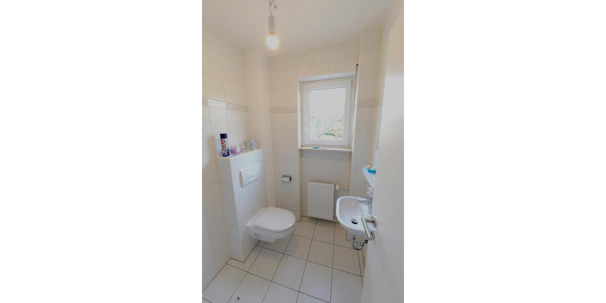 Frisch renovierte 3,5-Zimmer-EG-Wohnung mit Terrasse, Gartenanteil & Garage in Alzenau-Hörstein 3 zimmer