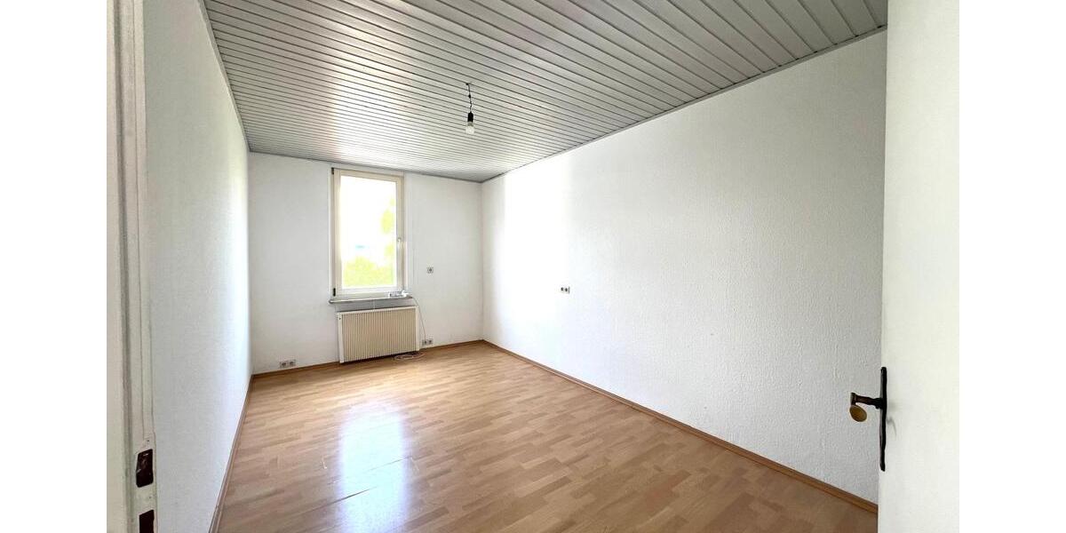 Etagenwohnung Pforzheim Brötzingen - 3.5 Zimmer, 89 m&sup2;, 920&euro; | Angebot:26563727