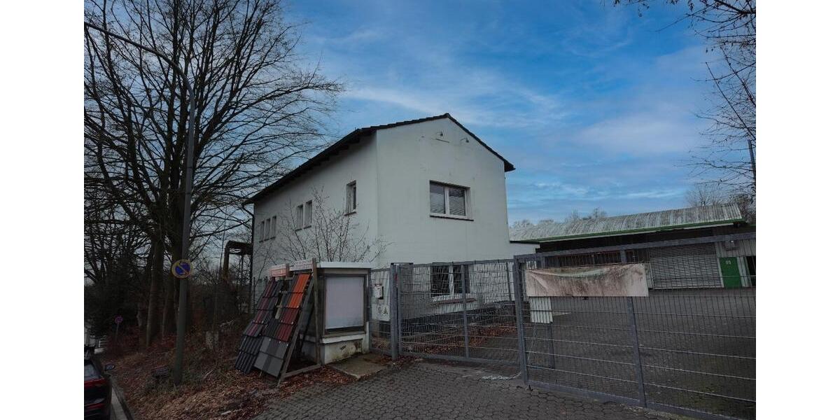 3 KALTHALLEN MIT BÜROGEBÄUDE UND GROßZÜGIGER FREIFLÄCHE IN REMSCHEID-SÜD zimmer