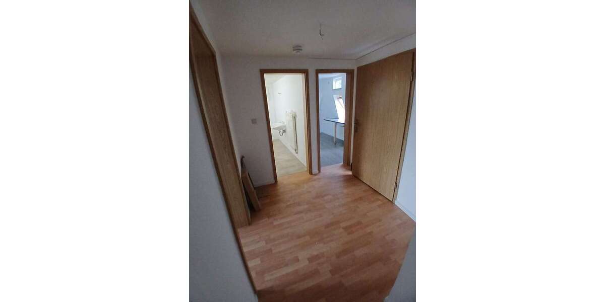 Etagenwohnung Reichenbach - 3 Zimmer, 60 m&sup2;, 295&euro; | Angebot:26741926