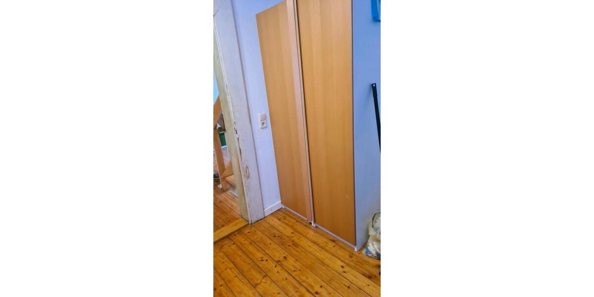 Etagenwohnung Harthausen - 4 Zimmer, 18 m&sup2;, 350&euro; | Angebot:26443962