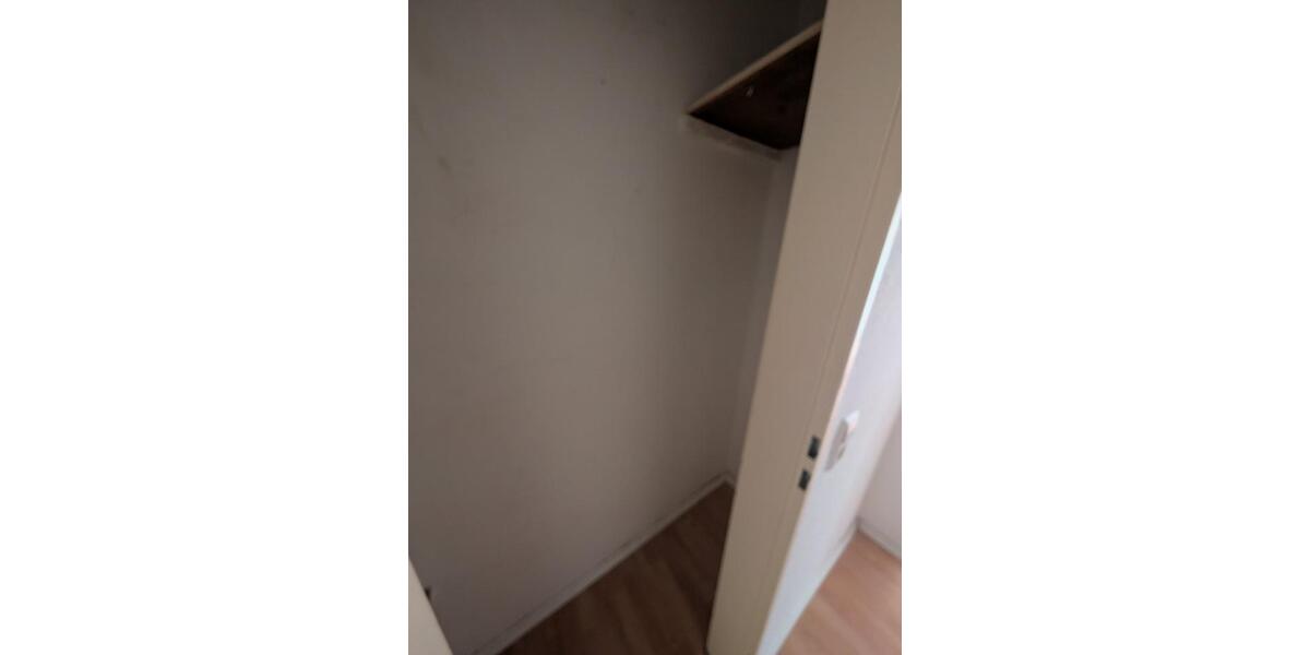 Etagenwohnung Köln Lindenthal - 1 Zimmer, 50 m&sup2;, 310&euro; | Angebot:25081447