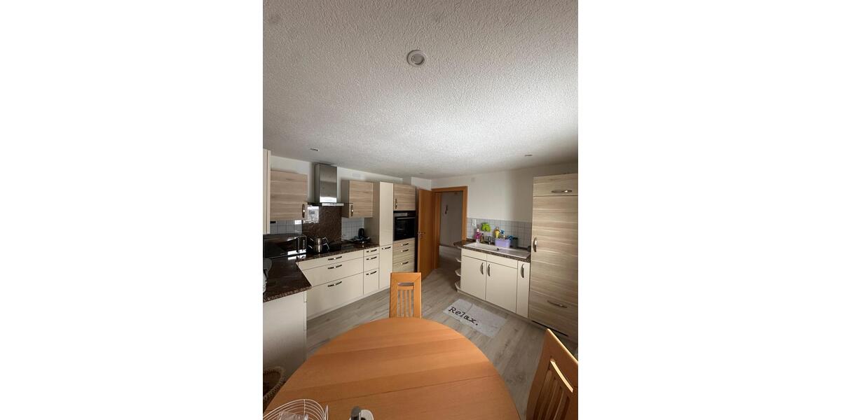 Erdgeschoßwohnung Borken (Hessen) - 4 Zimmer, 116 m&sup2;, 950&euro; | Angebot:26594330