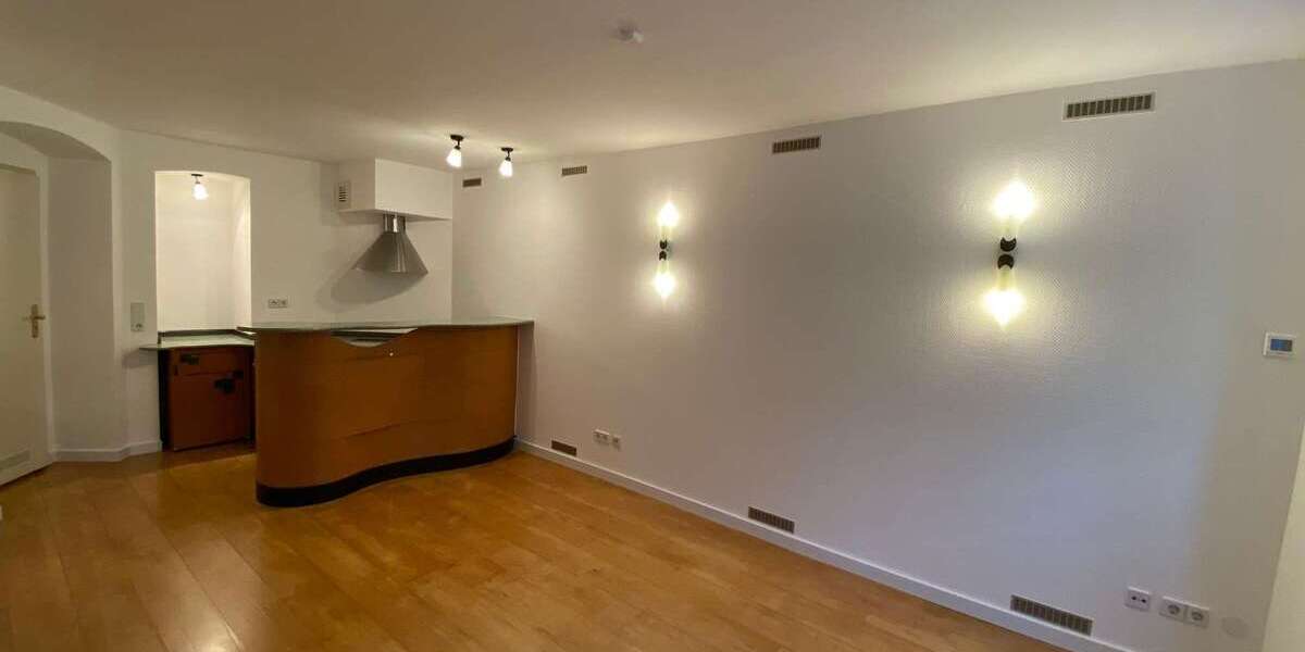 Etagenwohnung Görlitz - 1 Zimmer, 28 m&sup2;, 300&euro; | Angebot:12910193