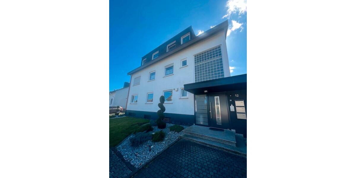 Dachgeschoßwohnung Idstein - 4 Zimmer, 108 m&sup2;, 1.100&euro; | Angebot:26578821