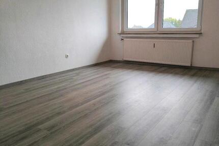 WG Zimmer in 3 Parteien WG 52m2 Jembke mit Garten zimmer