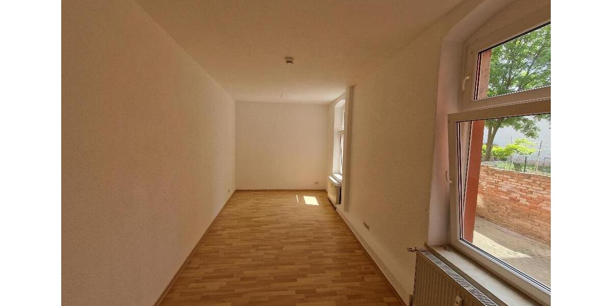 Erdgeschoßwohnung Bernburg (Saale) - 3 Zimmer, 74 m&sup2;, 400&euro; | Angebot:25960985