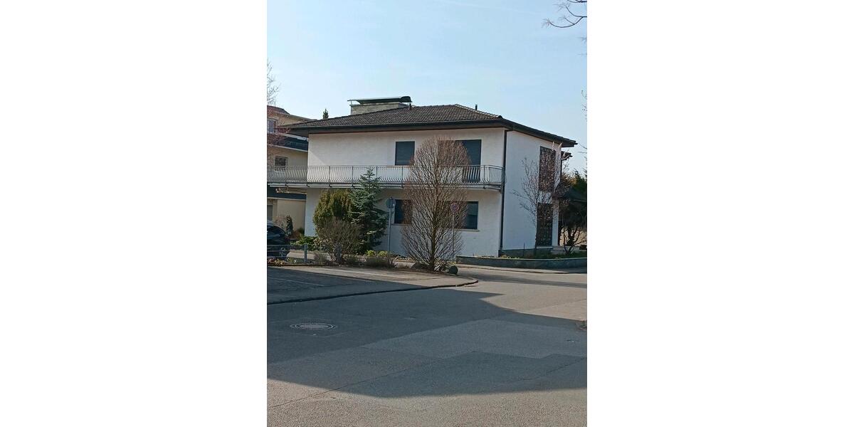 Etagenwohnung Bickenbach - 3 Zimmer, 106 m&sup2;, 1.400&euro; | Angebot:25859900