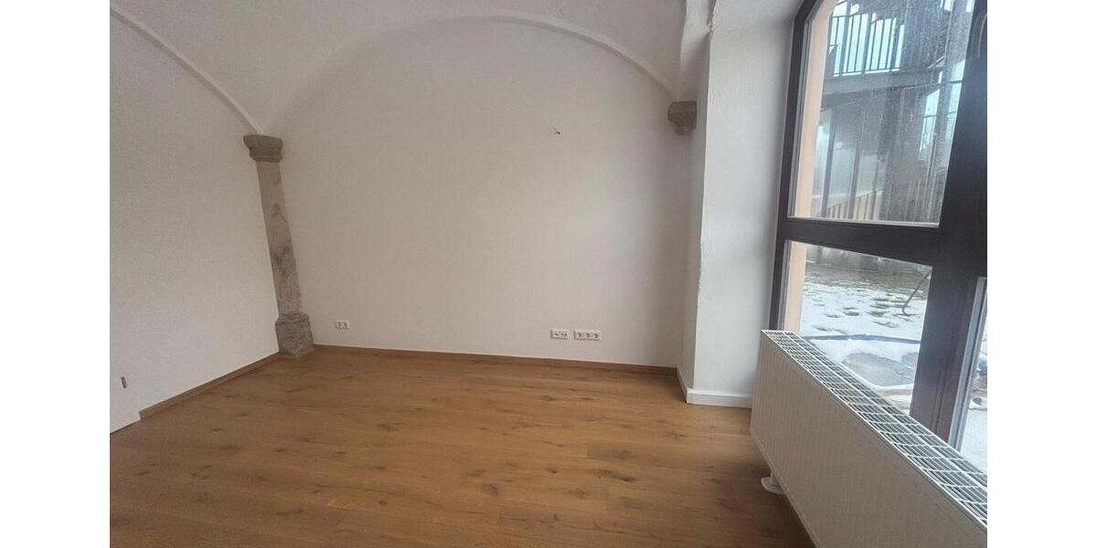 Erdgeschoßwohnung Klipphausen - 5 Zimmer, 143 m&sup2;, 1.602&euro; | Angebot:24508001