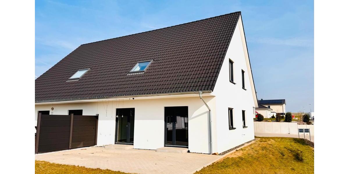 Doppelhaushälfte Hohenroth - 4.5 Zimmer, 122 m&sup2;, 1.195&euro; | Angebot:25963060