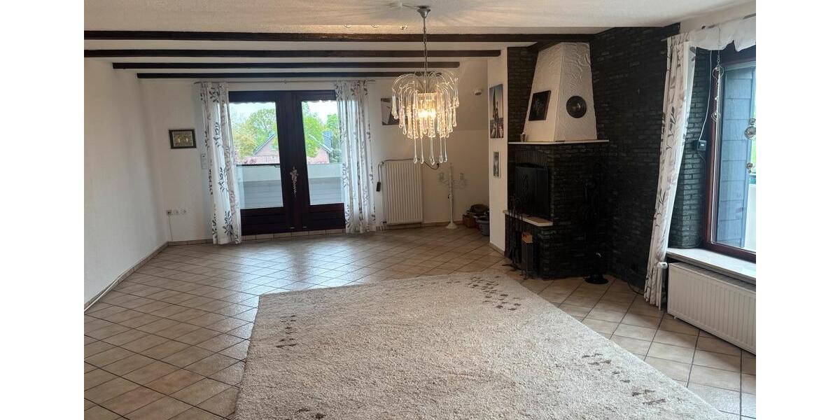 Dachgeschoßwohnung Rees - 3 Zimmer, 112 m&sup2;, 950&euro; | Angebot:26578541