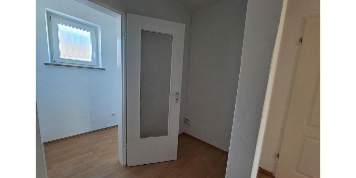 Erdgeschoßwohnung Lichtenfels - 3 Zimmer, 90 m&sup2;, 780&euro; | Angebot:26161339