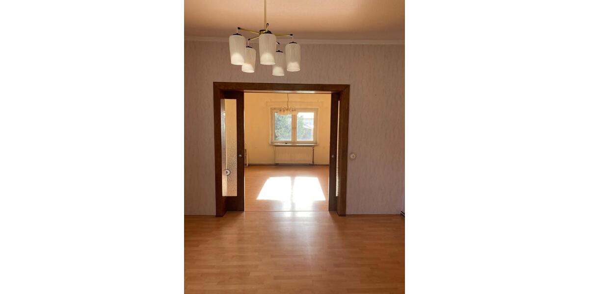 Einfamilienhaus Ahrensfelde - 4 Zimmer, 100 m&sup2;, 2.000&euro; | Angebot:26464742