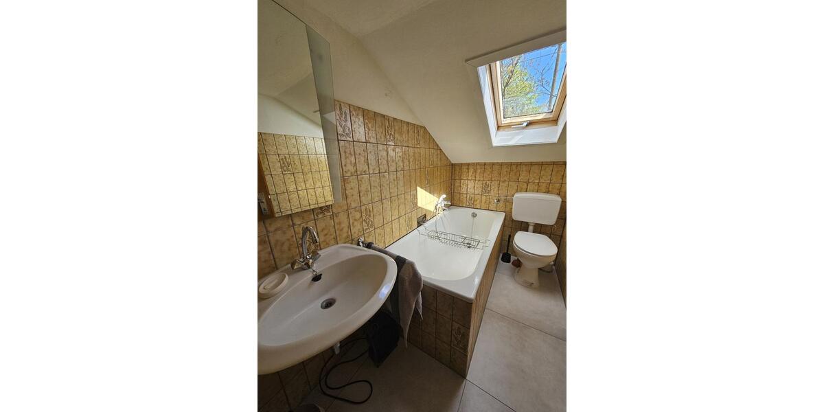 Wohnen auf Zeit Melsbach - 6 Zimmer, 150 m&sup2;, 1.100&euro; | Angebot:26437329