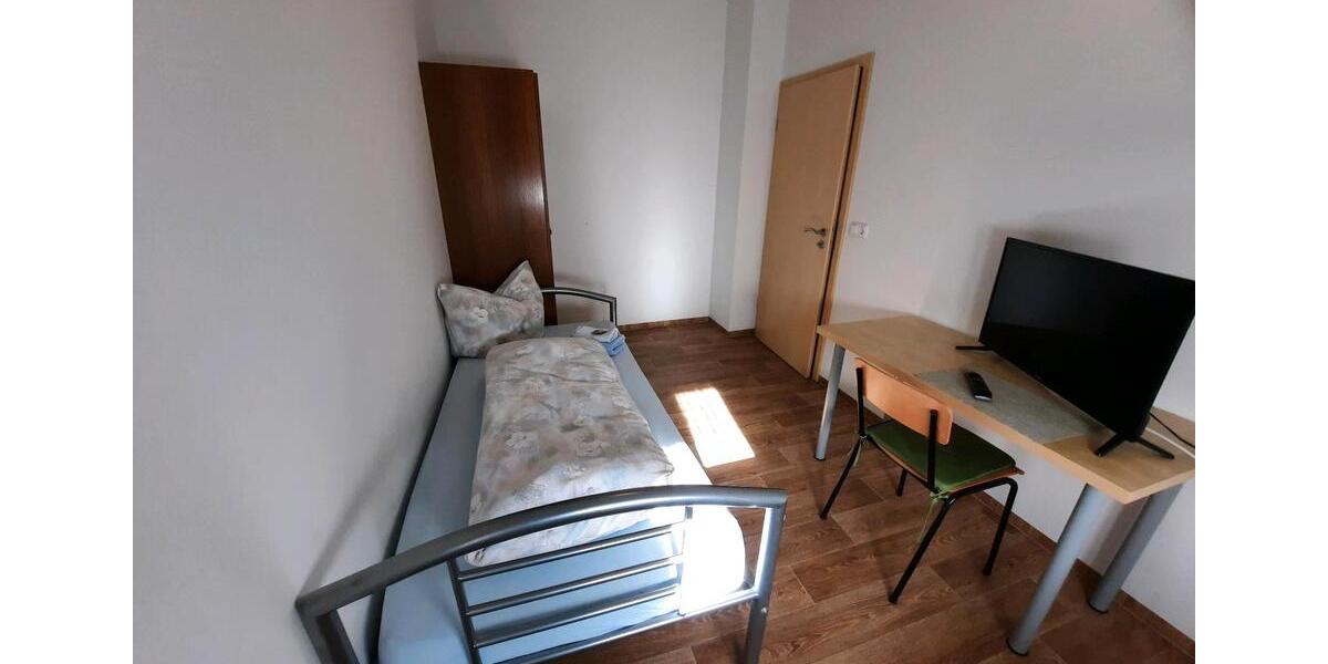 Wohnen auf Zeit Glauchau - 5 Zimmer, 100 m&sup2;, 340&euro; | Angebot:13740287