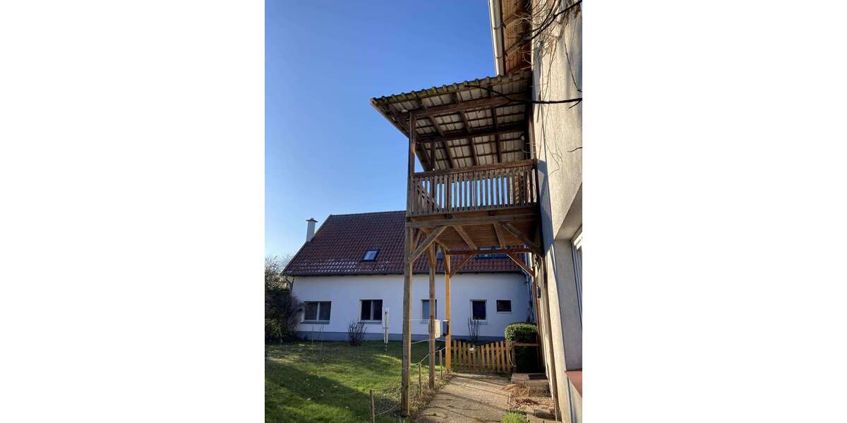 Etagenwohnung Gilten Ortsteil Gilten - 4 Zimmer, 135 m&sup2;, 710&euro; | Angebot:26110301