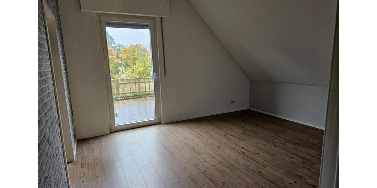 Dachgeschoßwohnung Bramsche - 3.5 Zimmer, 96 m&sup2;, 900&euro; | Angebot:24198808