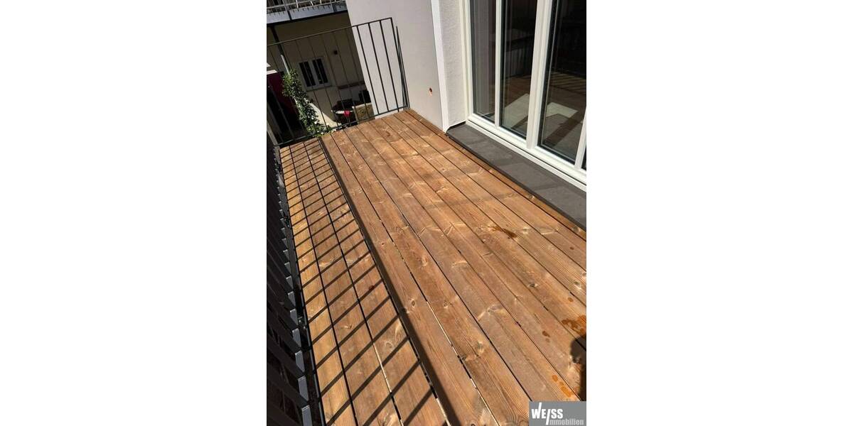 Mehrfamilienhaus, Wohnhaus Frickenhausen am Main - 3 Zimmer, 125 m&sup2;, 1.490&euro; | Angebot:26475835