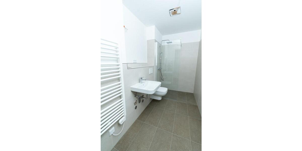 Etagenwohnung Frankfurt (Oder) - 4 Zimmer, 114 m&sup2;, 1.480&euro; | Angebot:25323157