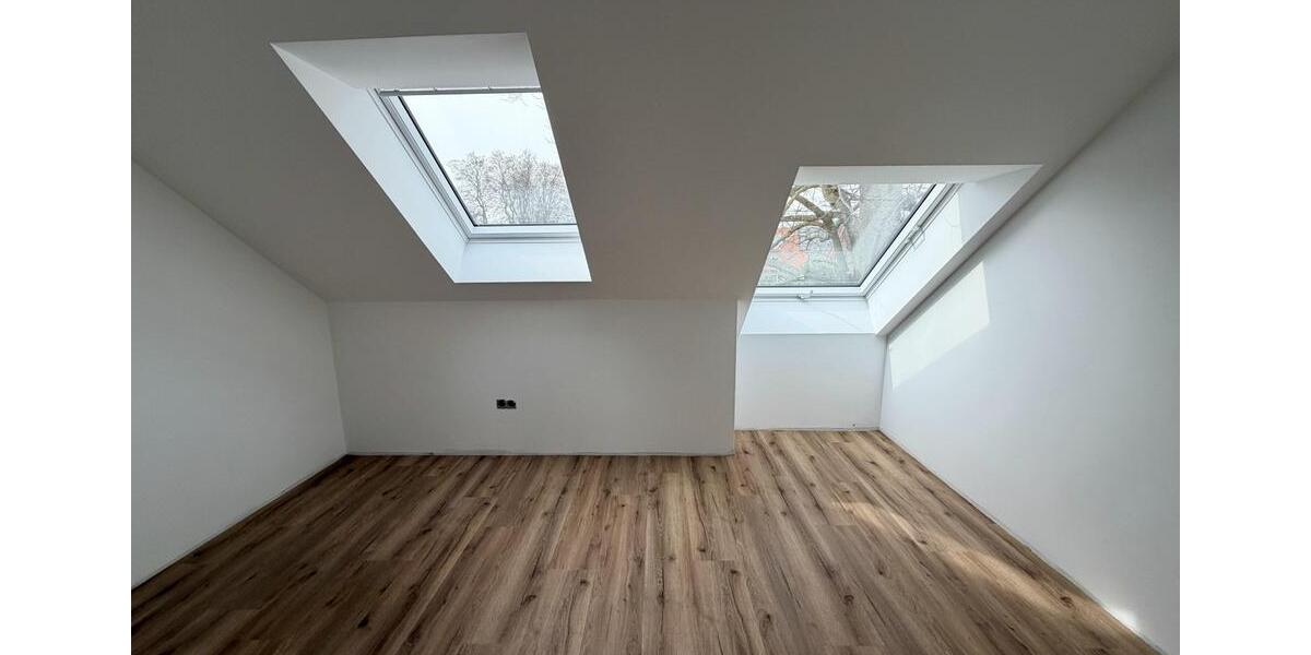 Dachgeschoßwohnung Papenburg - 3 Zimmer, 83 m&sup2;, 1.090&euro; | Angebot:26029987