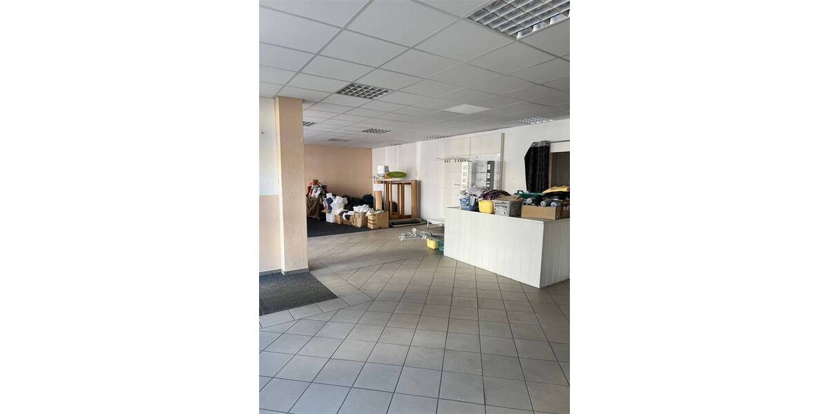 Gewerbeobjekt Beverungen - 3 Zimmer, 700&euro; | Angebot:25741647