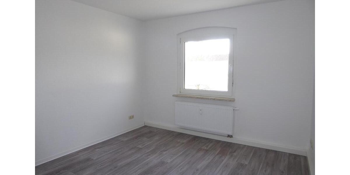 Etagenwohnung Unterwellenborn - 2 Zimmer, 38 m&sup2;, 266&euro; | Angebot:24584114