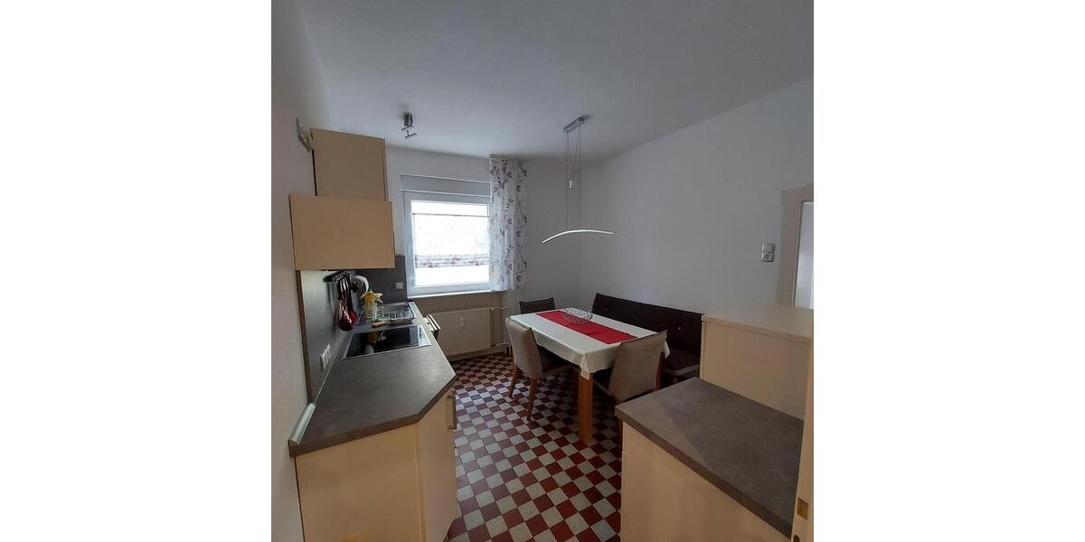 Erdgeschoßwohnung Lampertheim - 3 Zimmer, 88 m&sup2;, 1.200&euro; | Angebot:24805254