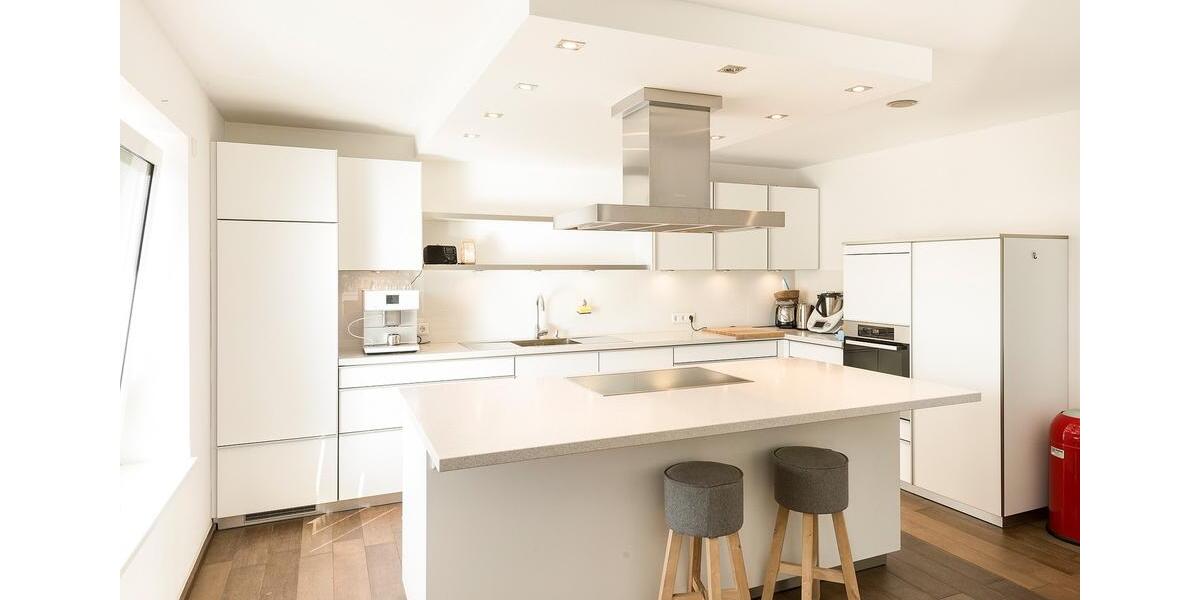 Einfamilienhaus Bürgstadt - 8 Zimmer, 326 m&sup2;, 2.750&euro; | Angebot:25751695